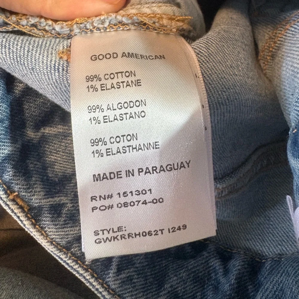 GOOD AMERICAN Weekender Distressed Straight Leg Jeans - Picture 10 of 10